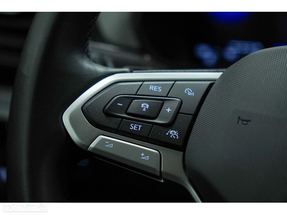 VW T-Cross 1.0 TSI Urban DSG - 6