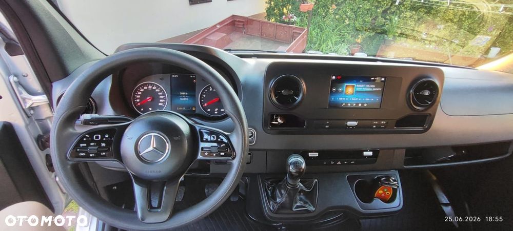 Mercedes-Benz Sprinter 907 3.0CDI 319 - 8