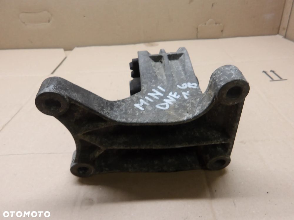 MINI COOPER R50 R53 01-06r 1.6B ŁAPA PODUSZKA SKRZYNI BIEGÓW 6754418 - 3