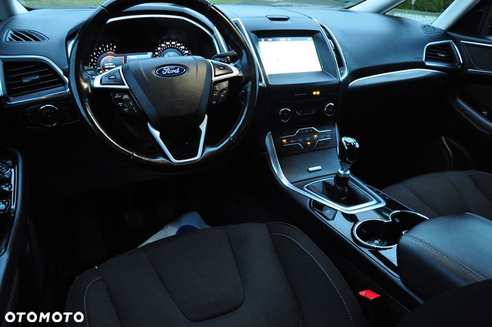 Ford S-Max 2.0 EcoBlue Titanium - 38