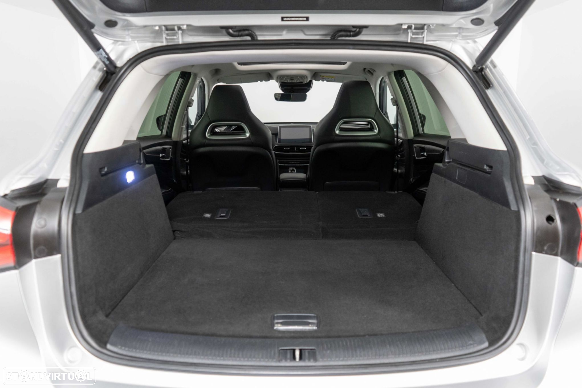 MG EHS 1.5 T-GDI Plug-in Hybrid Luxury - 13