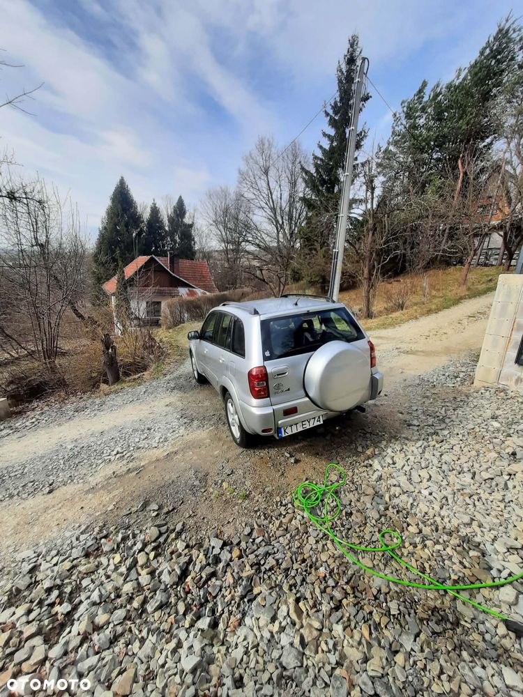 Toyota RAV4 2.0 D-4D 4x4 - 6