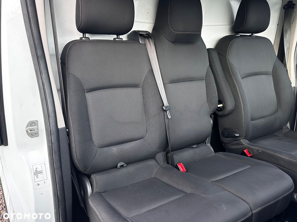 Renault Trafic - 19
