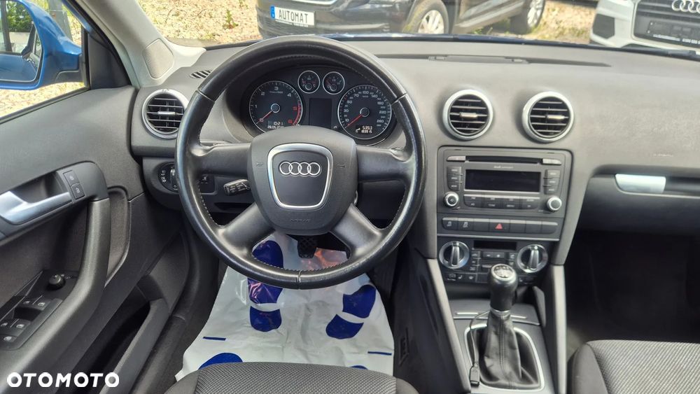 Audi A3 Sportback 1.6 TDI DPF Attraction - 5