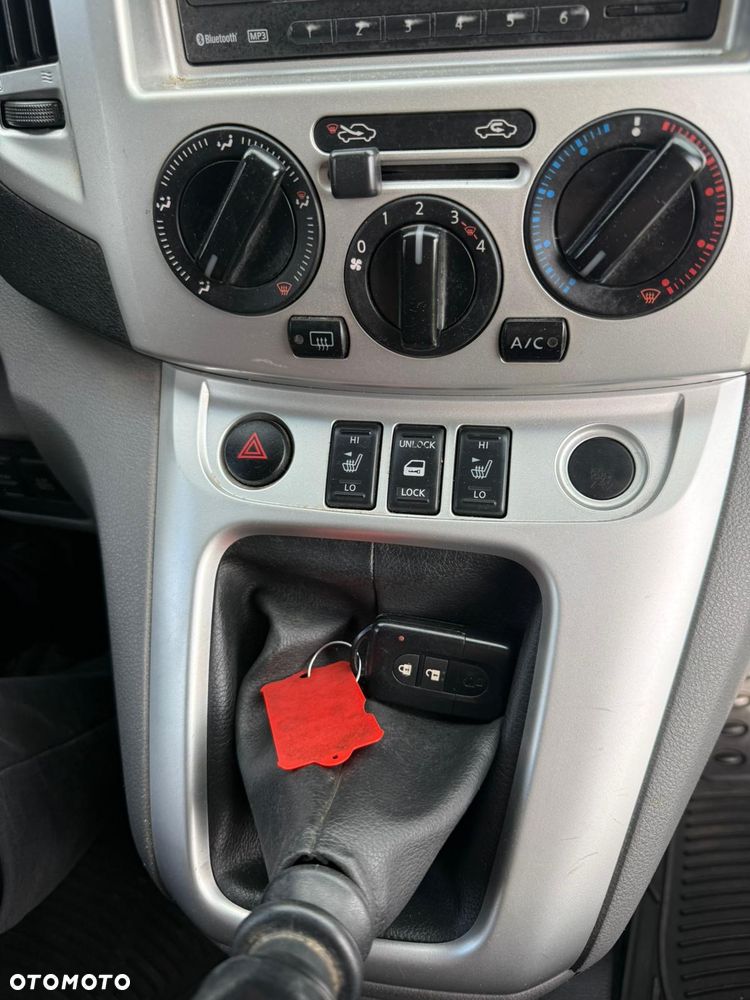 Nissan NV200 Combi 7os - 25