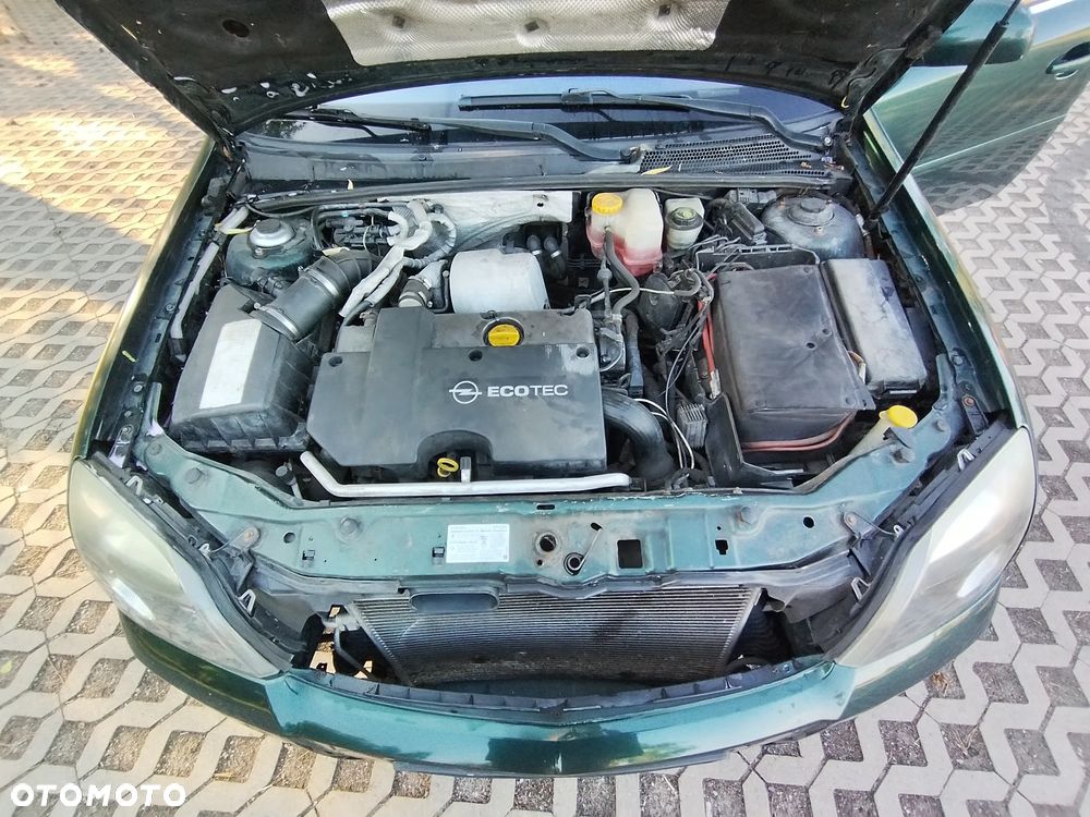 Opel Vectra 2.2 DTI Sport - 12