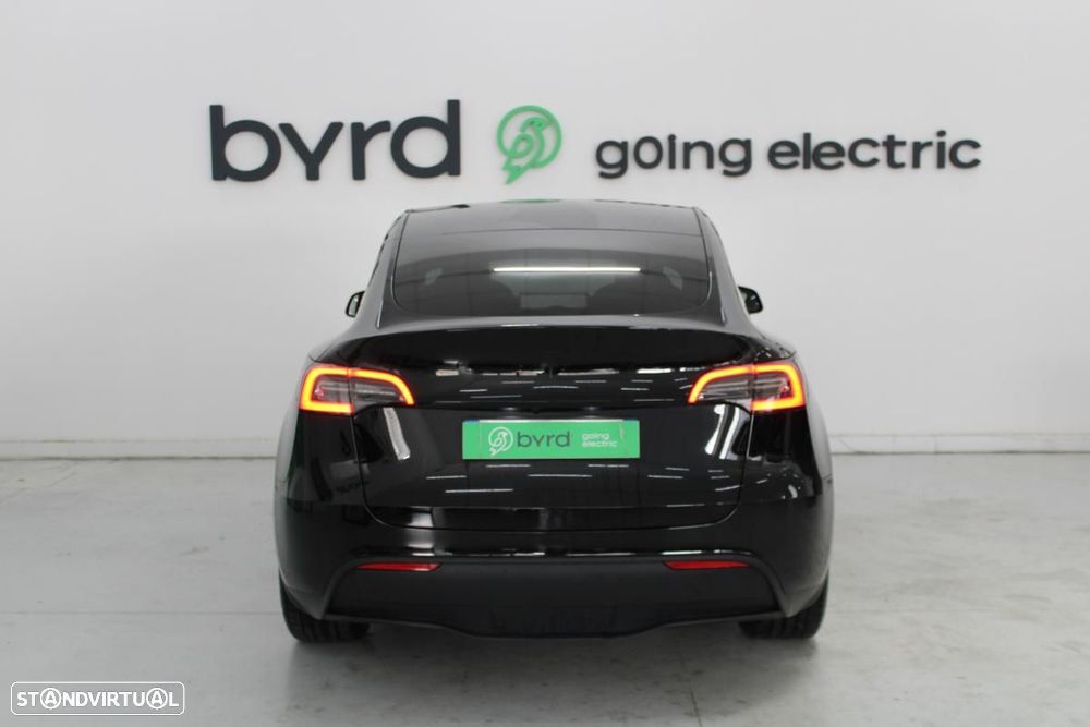 Tesla Model Y Standard - 7