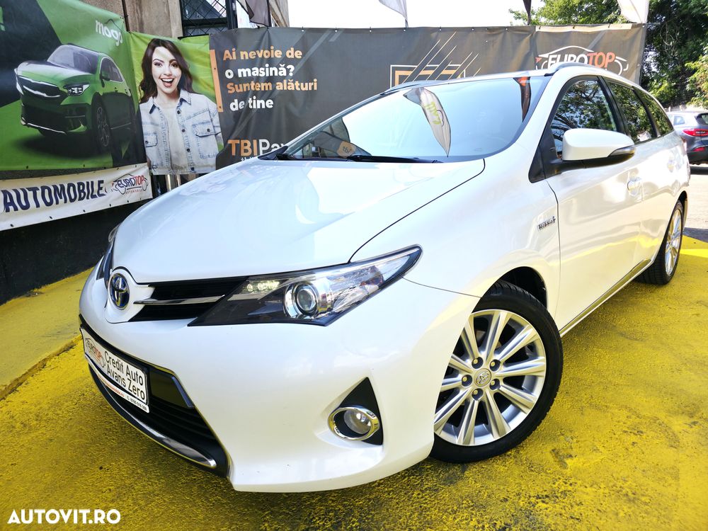Toyota Auris 1.8 L VVT-i Hybrid Sol - 1