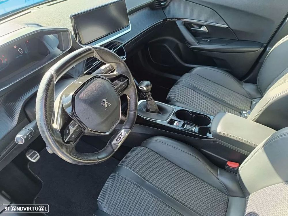 Peugeot 2008 - 16