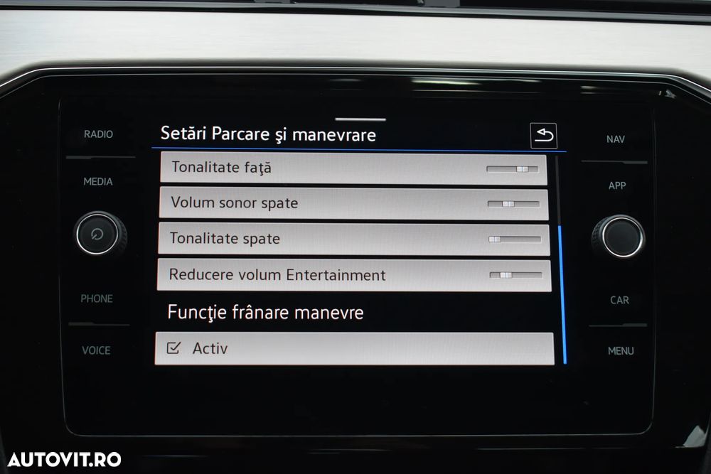 Volkswagen Passat 2.0 TDI DSG Highline - 32