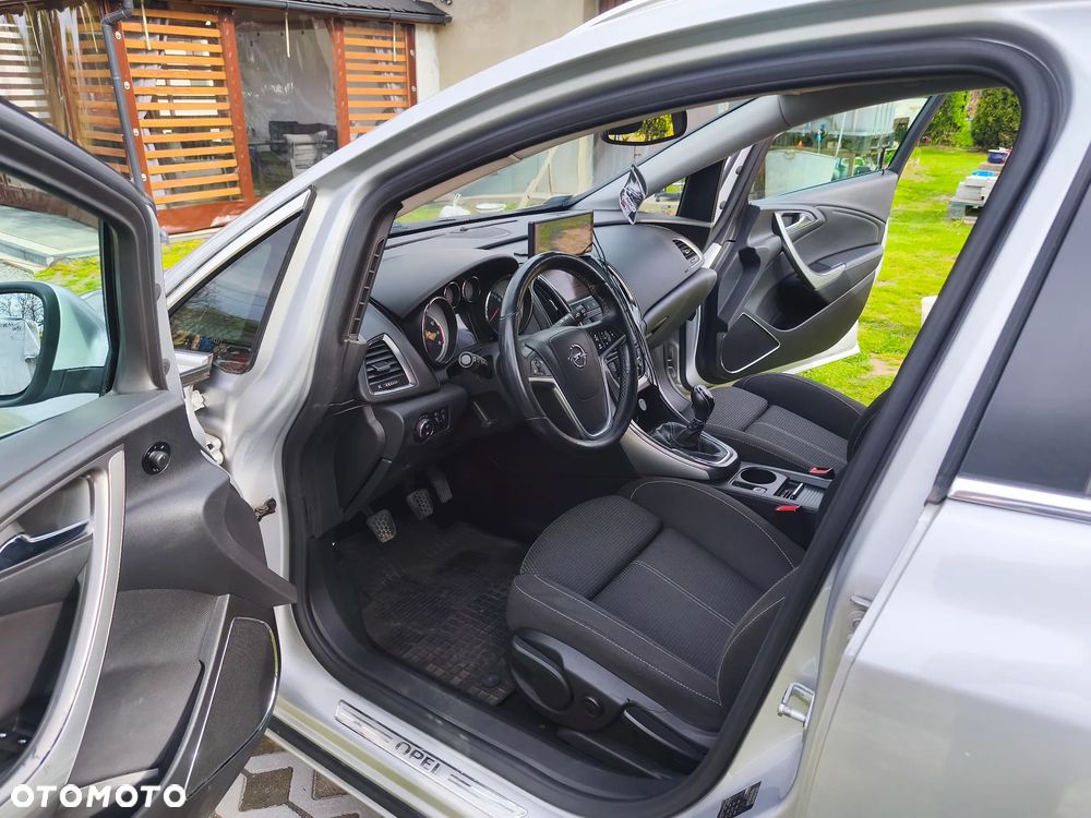 Opel Astra 1.4 Cosmo - 2