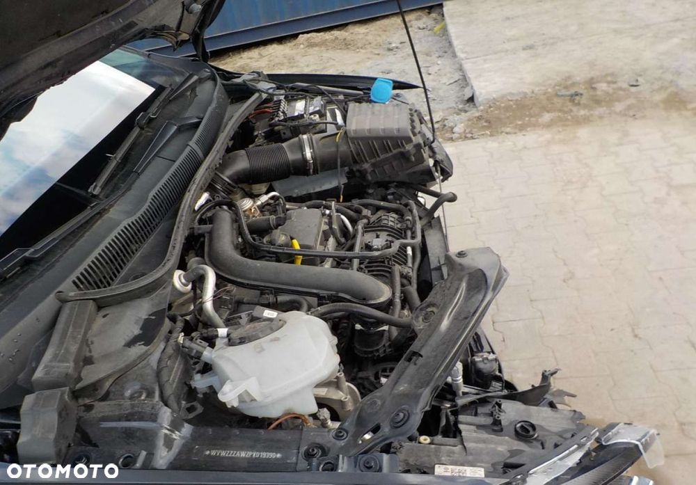 Volkswagen Polo - 4