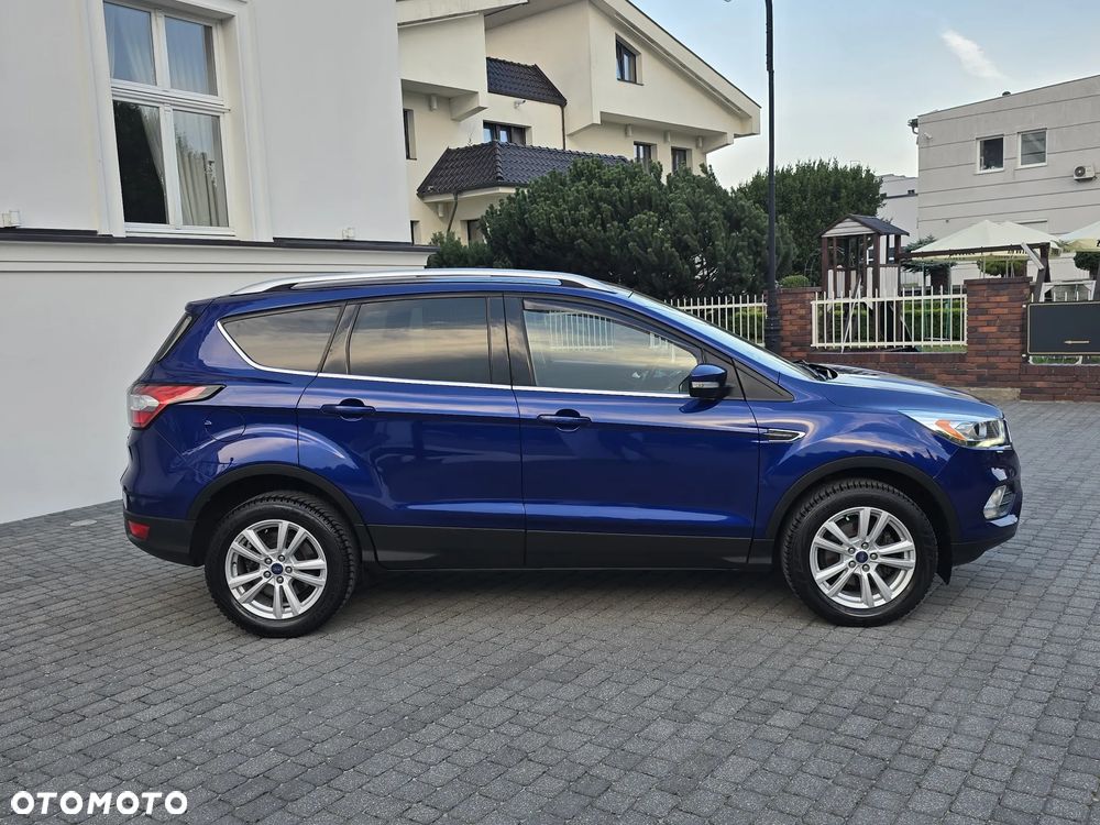 Ford Kuga 1.5 EcoBoost 2x4 Titanium - 5