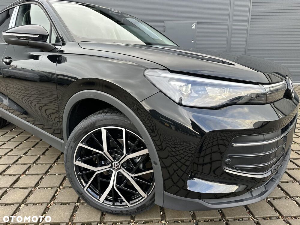 Volkswagen Tiguan - 24