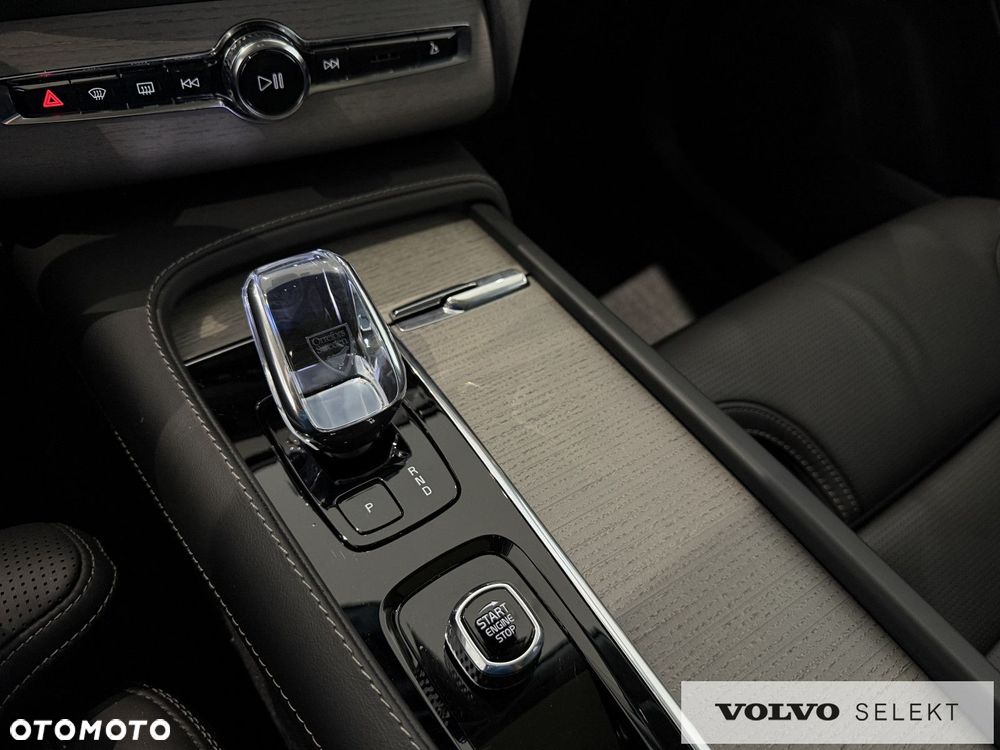 Volvo XC 90 - 16