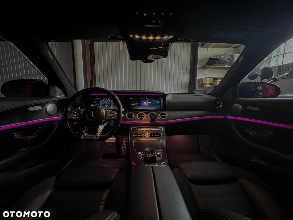 Mercedes-Benz Klasa E AMG 53 4Matic 9G-TRONIC - 12