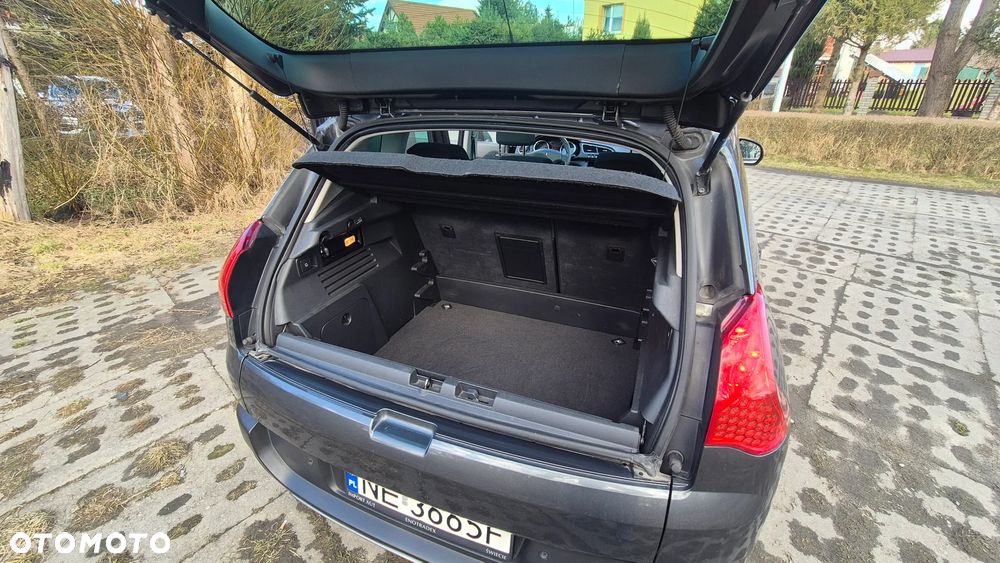 Peugeot 3008 1.6 HDi Premium - 14