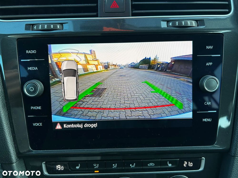 Volkswagen Golf VII 1.6 TDI BMT Highline - 20