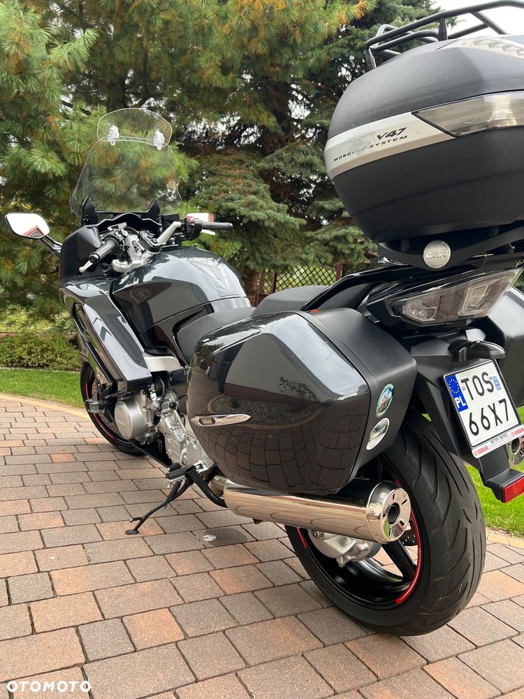 Yamaha FJR - 3