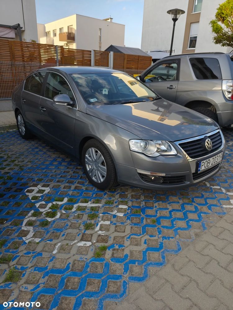 Volkswagen Passat - 8