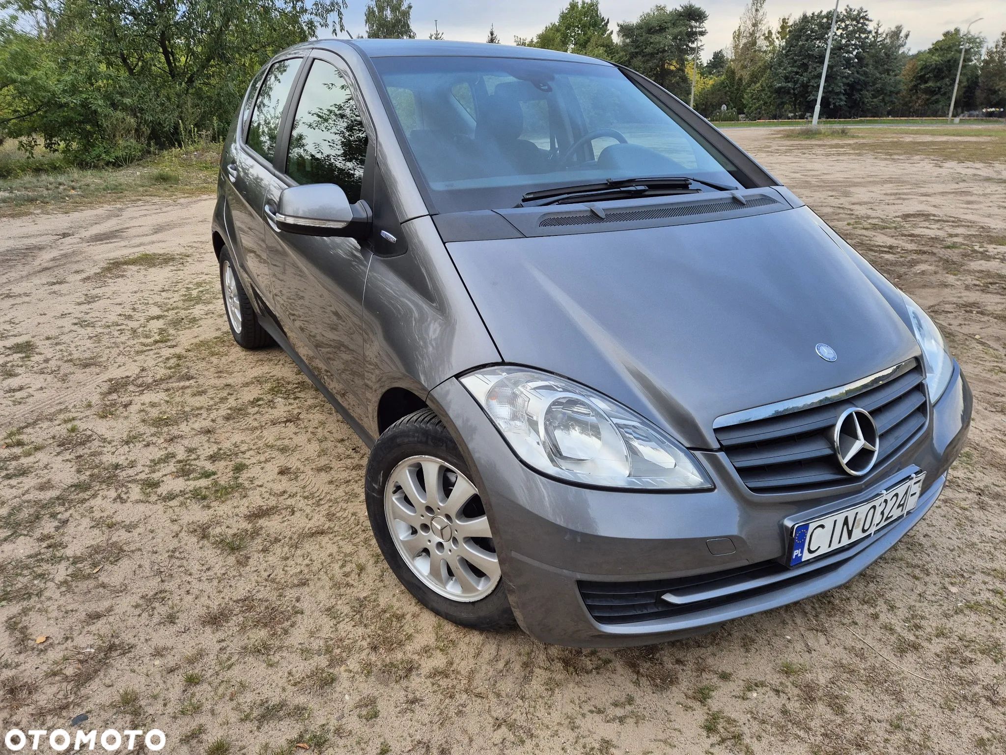 Mercedes-Benz Klasa A 180 BlueEFFICIENCY - 1