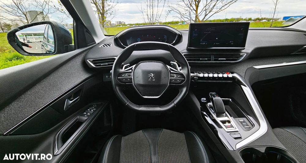 Peugeot 3008 PHEV 300 EAT8 4X4 Allure Pack - 9