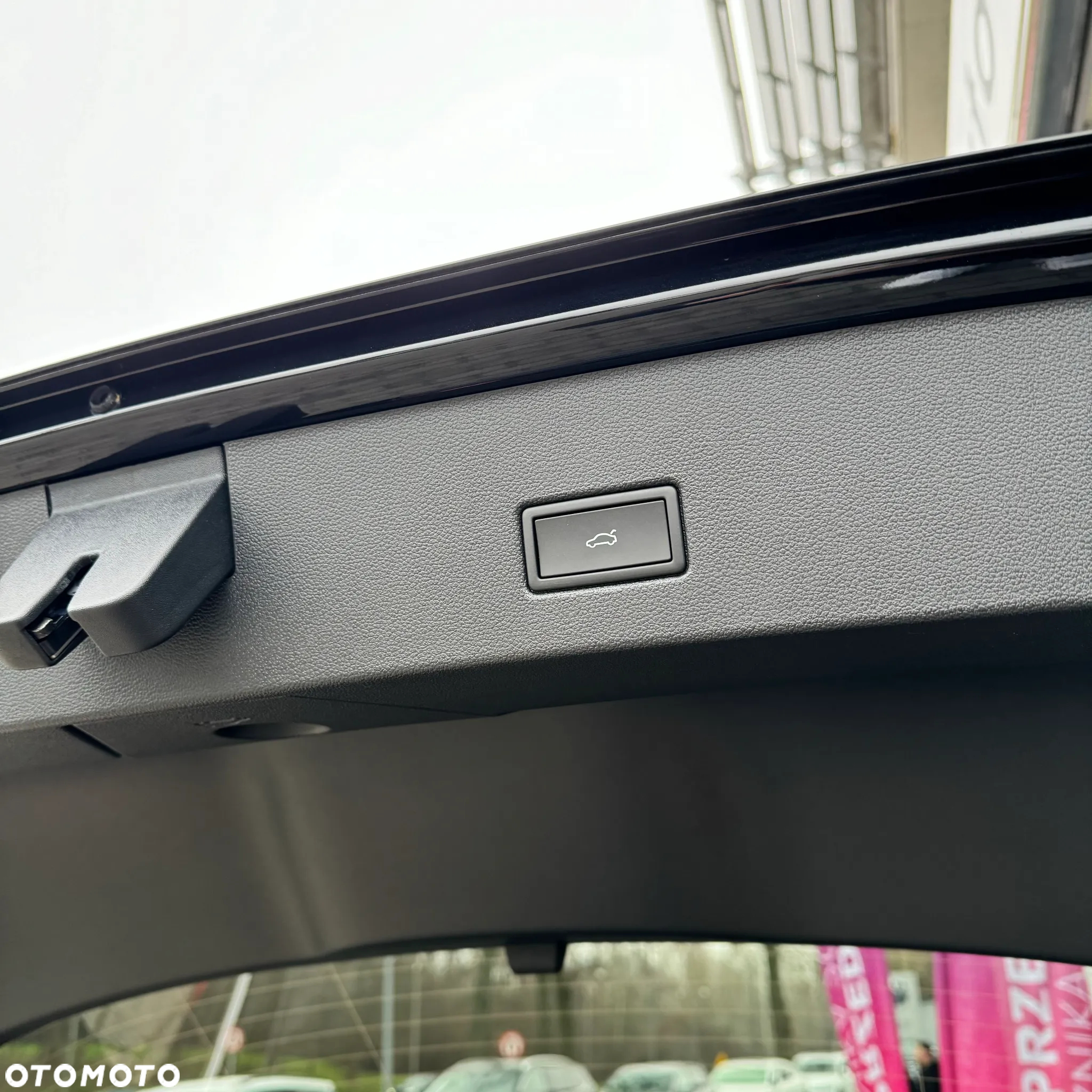 Volkswagen T-Roc 1.5 TSI R-Line Plus DSG - 16