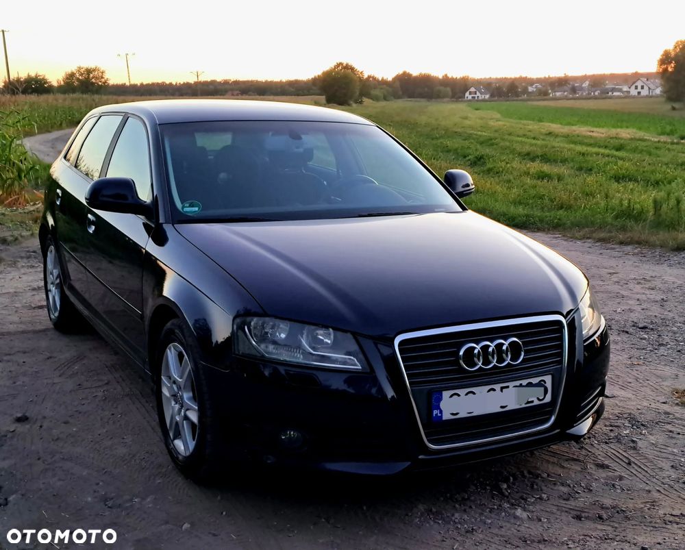 Audi A3 Sportback 2.0 TDI Attraction - 2