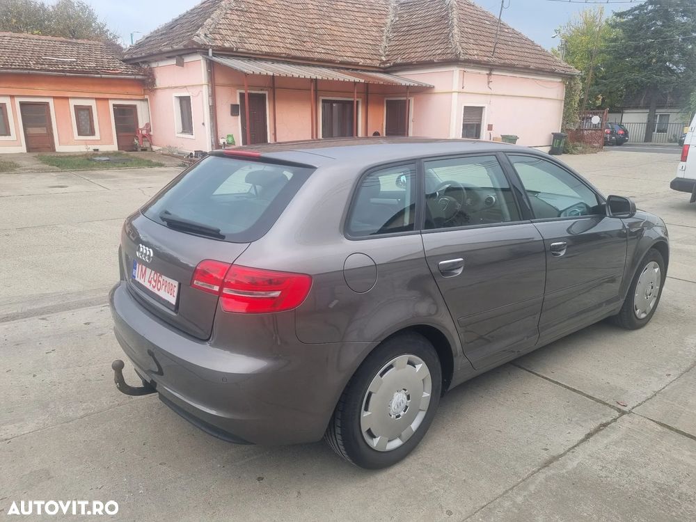 Audi A3 Sportback 1.4 TFSI Stronic Attraction - 4