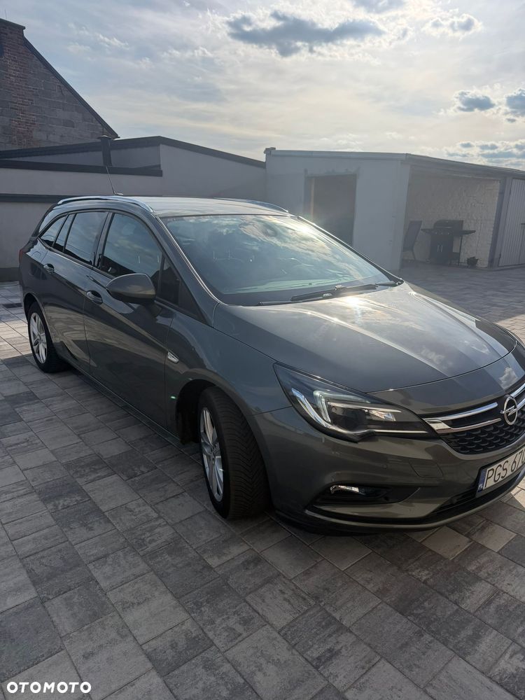 Opel Astra 1.6 CDTI Sport - 2