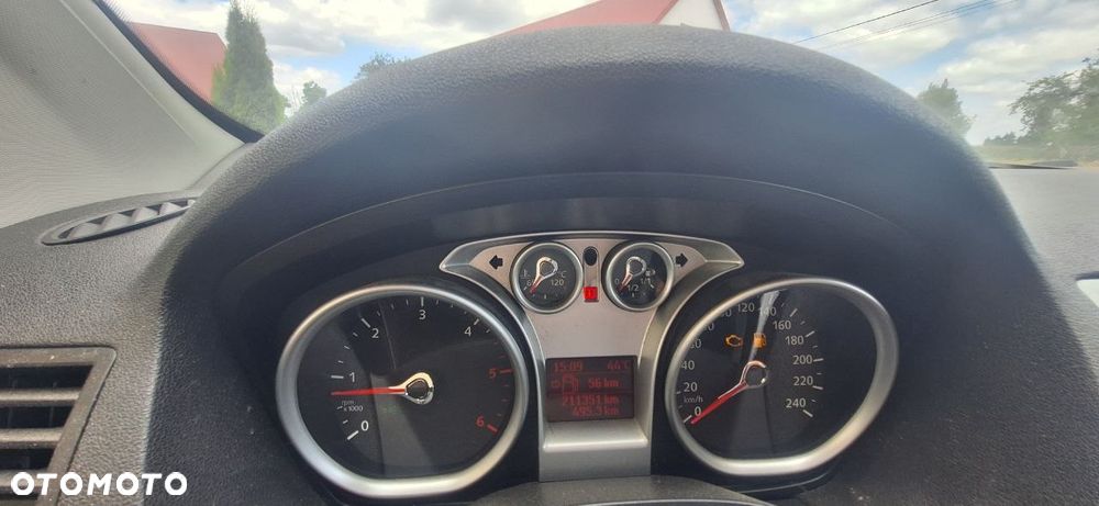 Ford Kuga 2.0 TDCi 2x4 Trend - 2
