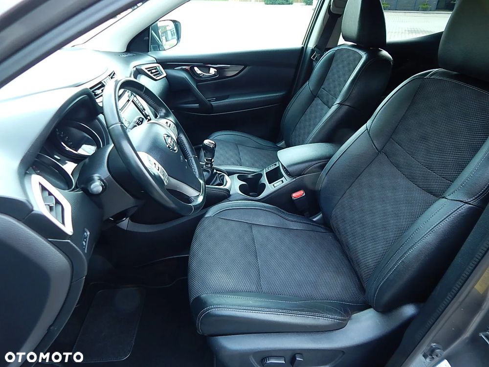 Nissan Qashqai 1.2 DIG-T N-Vision EU6 - 24