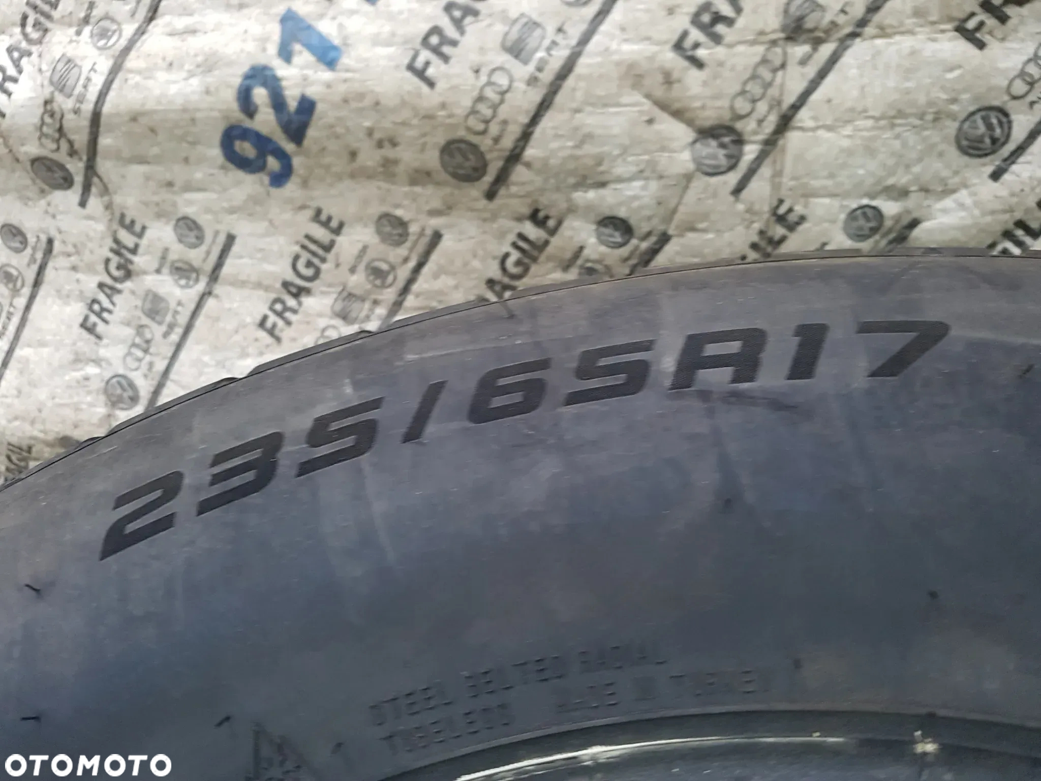 OPONA FALKEN EUROWINTER HS02PRO  235/65R17  235/65/17 - 4