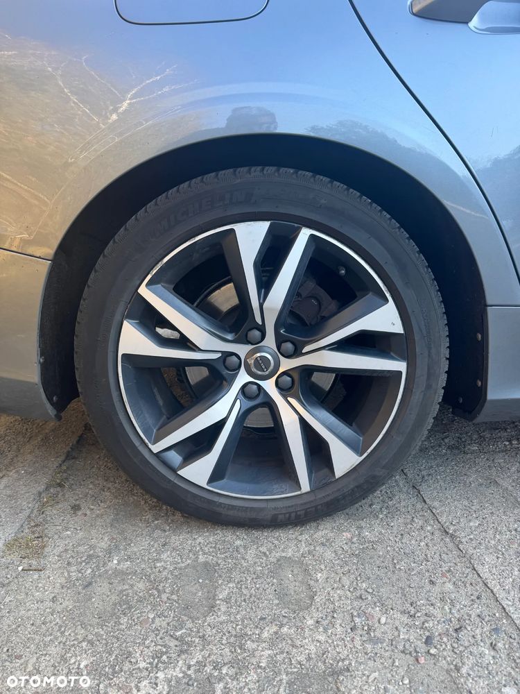 Volvo V60 B4 D R-Design - 12