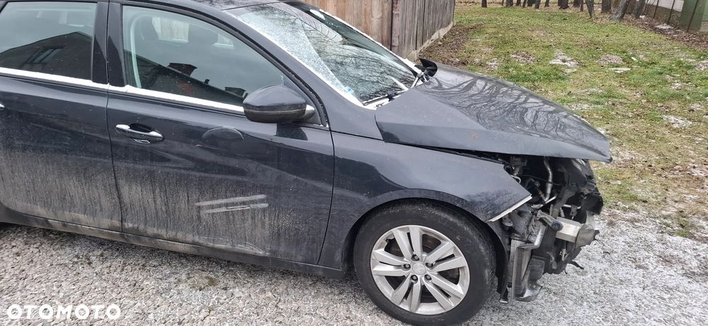 Peugeot 308 - 3