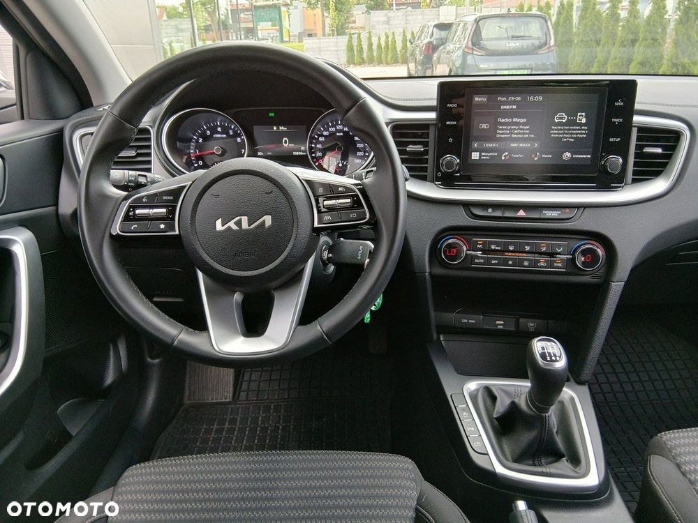 Kia Ceed 1.5 T-GDI M - 16