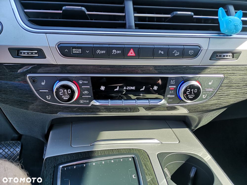 Audi Q7 - 16