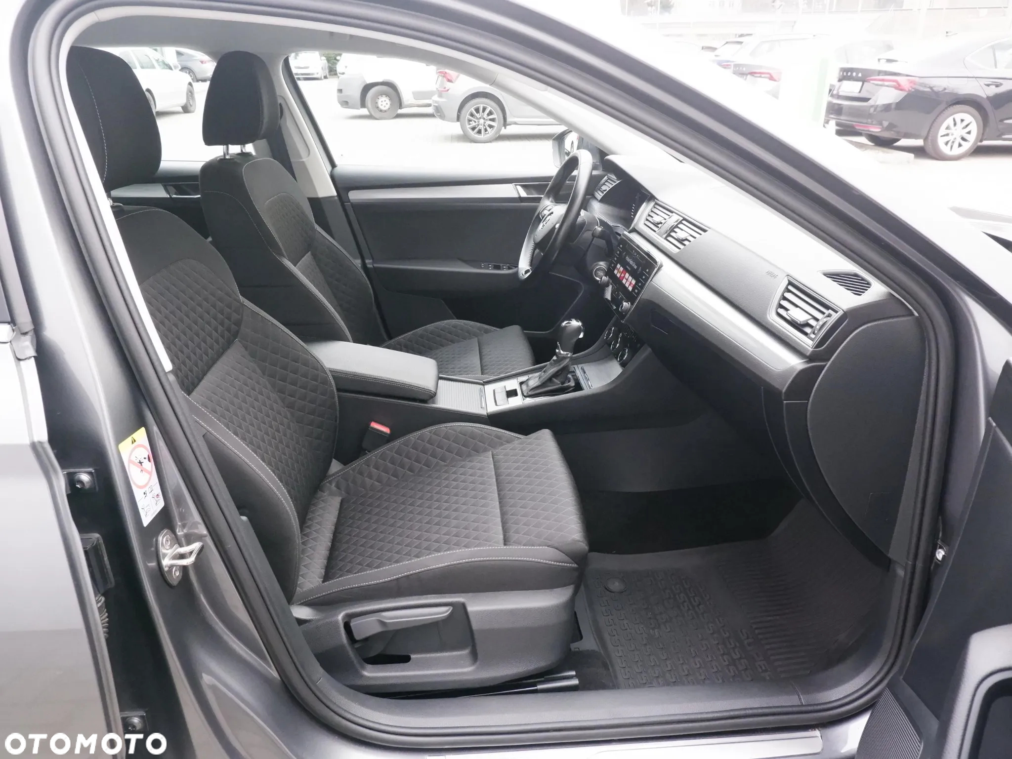 Skoda Superb 2.0 TSI Ambition DSG - 17