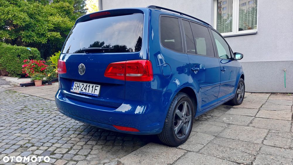 Volkswagen Touran 2.0 TDI DPF MATCH - 4