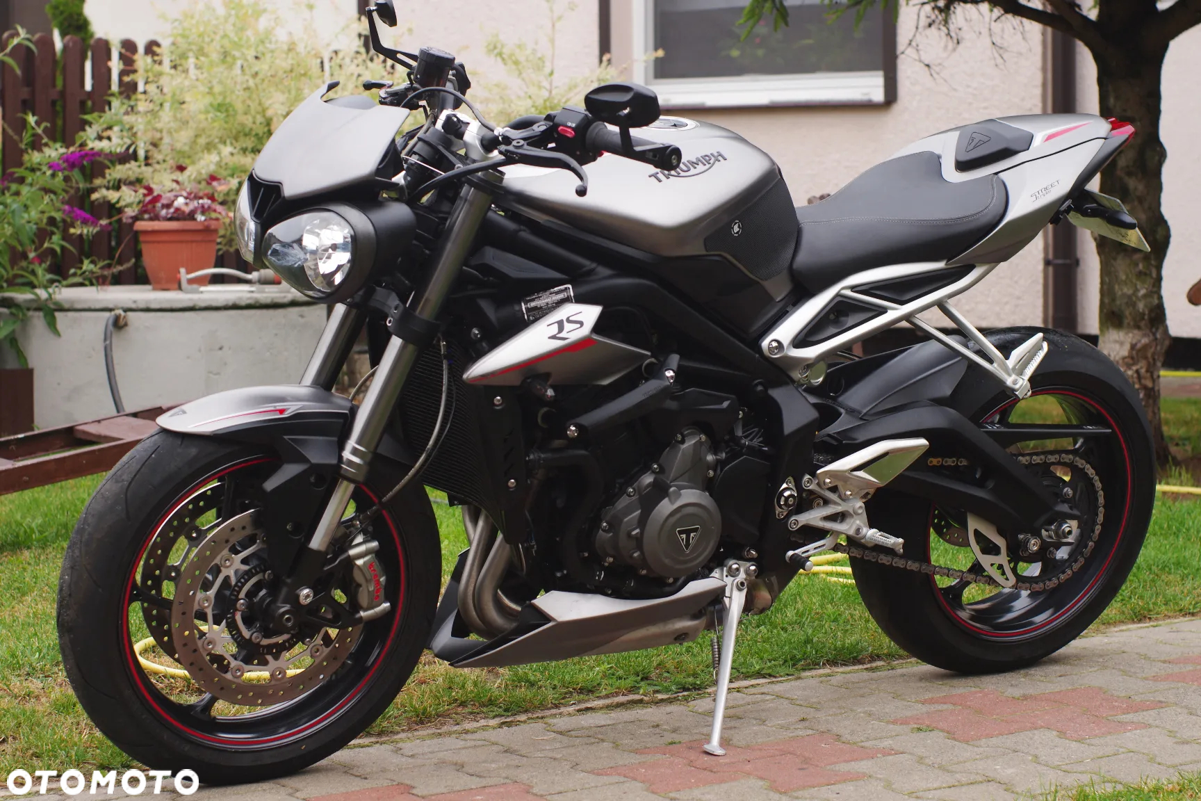 Triumph Street Triple - 23