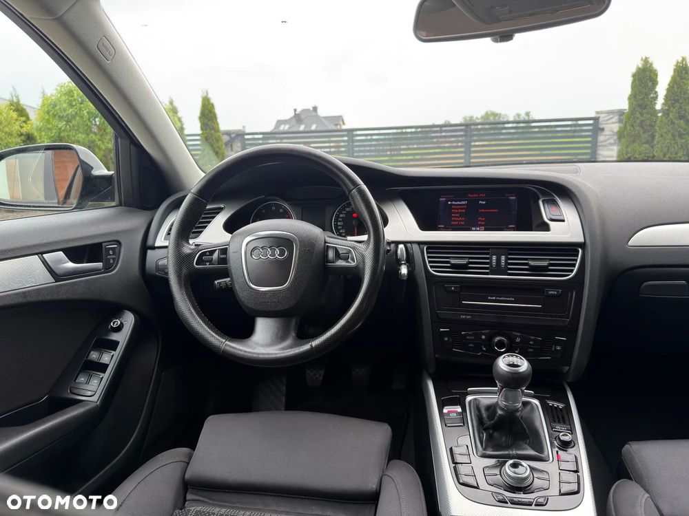 Audi A4 Avant 2.0 TFSI quattro Attraction - 36