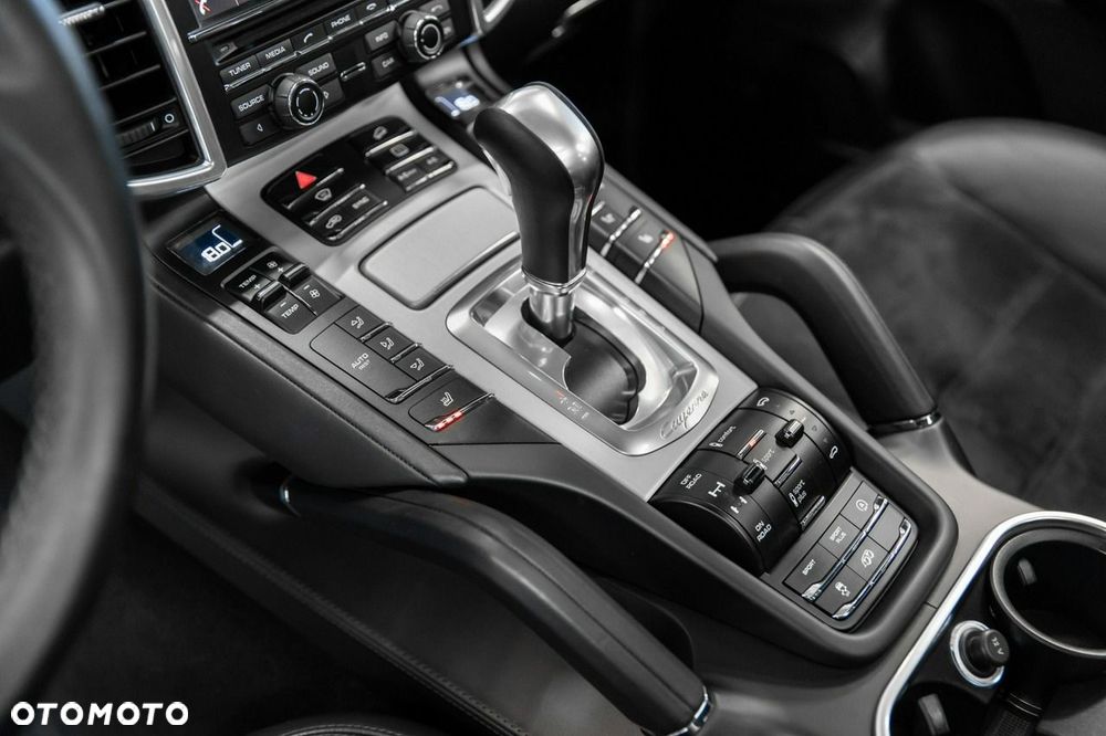 Porsche Cayenne GTS - 34