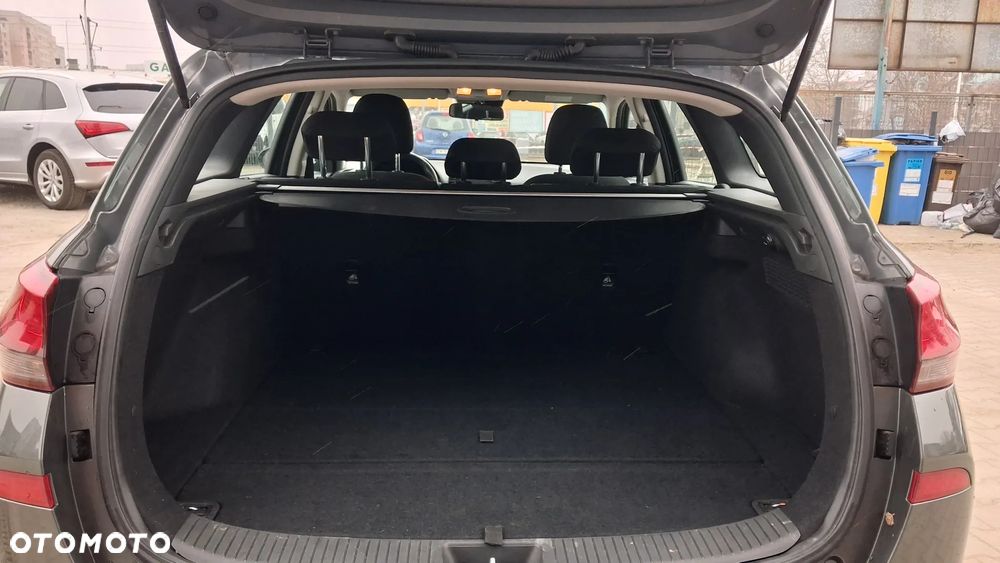 Hyundai i30 1.5 DPI Modern - 11