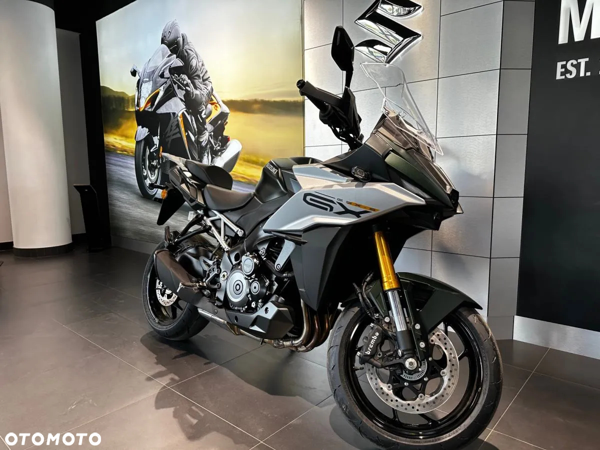 Suzuki GX - 7