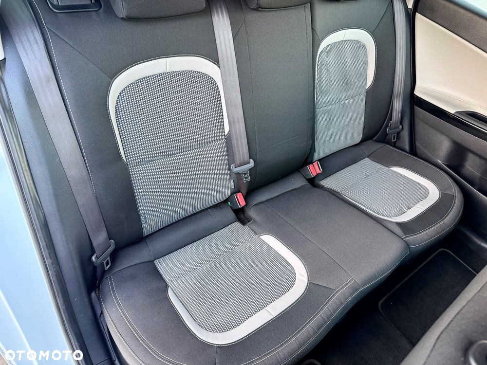 Kia Ceed - 28