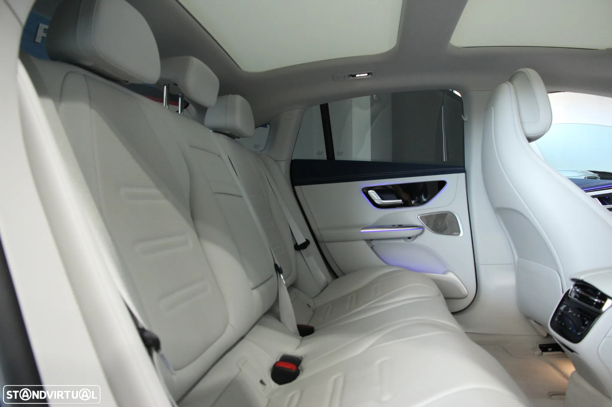 Mercedes-Benz EQE 43 AMG 4Matic - 33