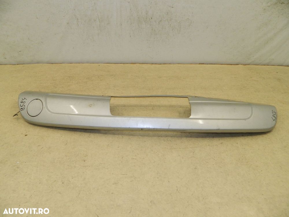 Ornament spoiler bara spate, VW Golf 6 Plus Cross, 2009, 2010, 2011, 2012, 2013, 2014, 5M0807532C - 1