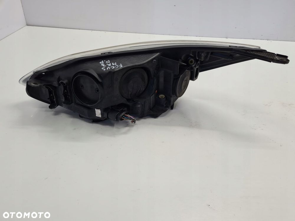 FORD FOCUS MK3 LAMPA PRAWY PRZÓD EUROPA - 4