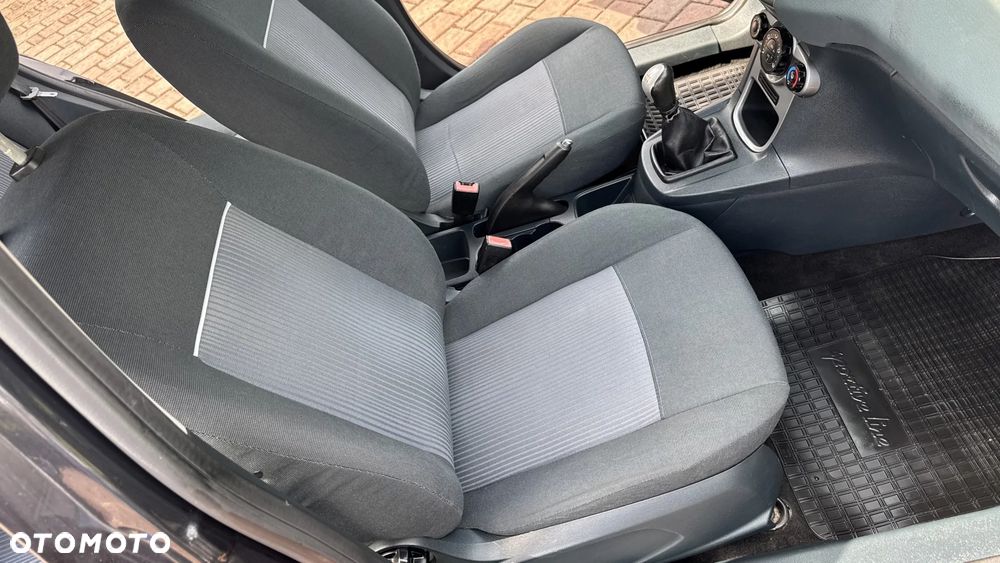 Ford Fiesta 1.25 Viva - 35