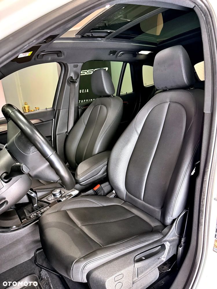 BMW X1 sDrive18i Sport Line - 7